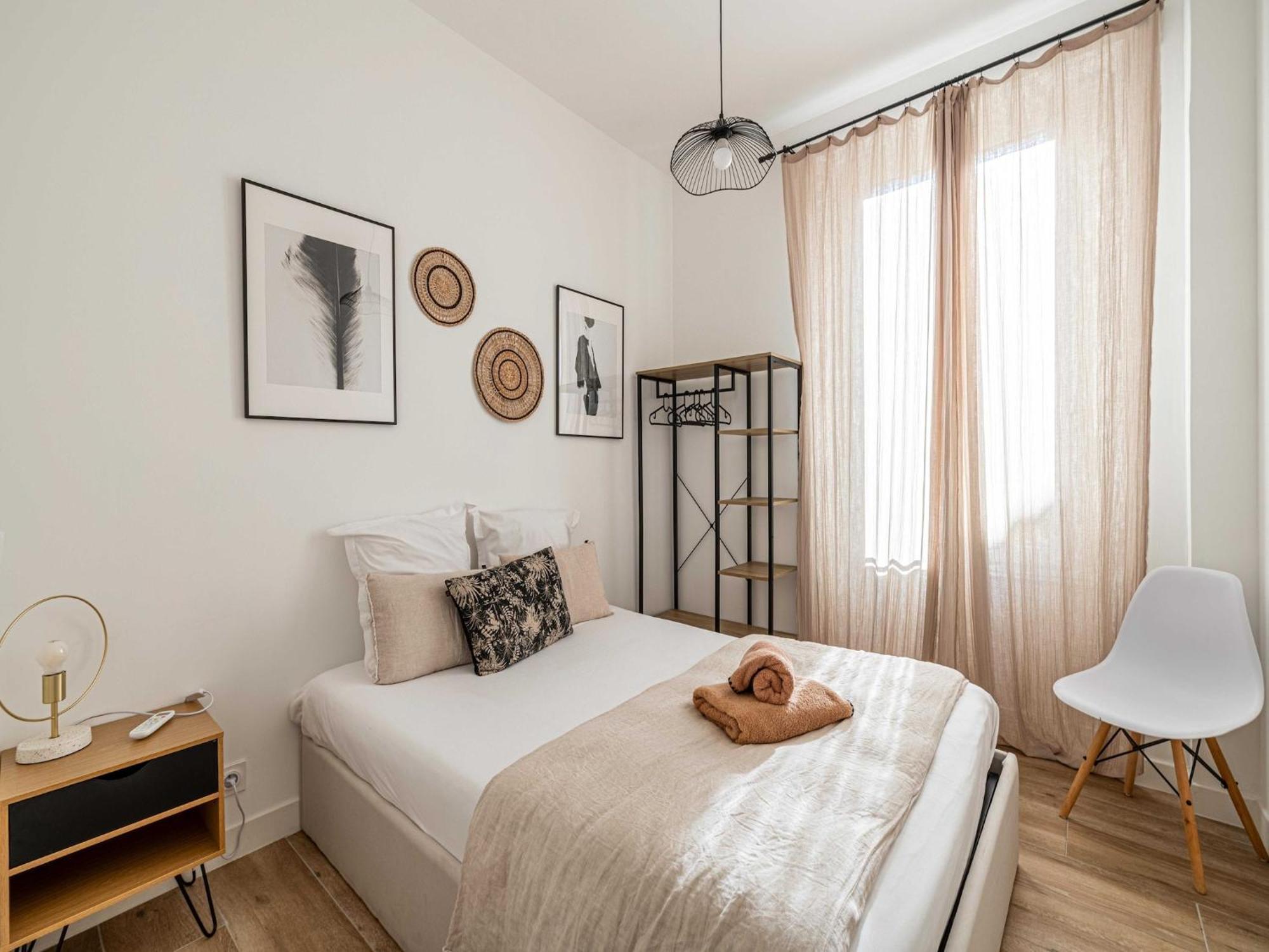 Appartement Sublime 2 Bedroom - Residential Area Cannes